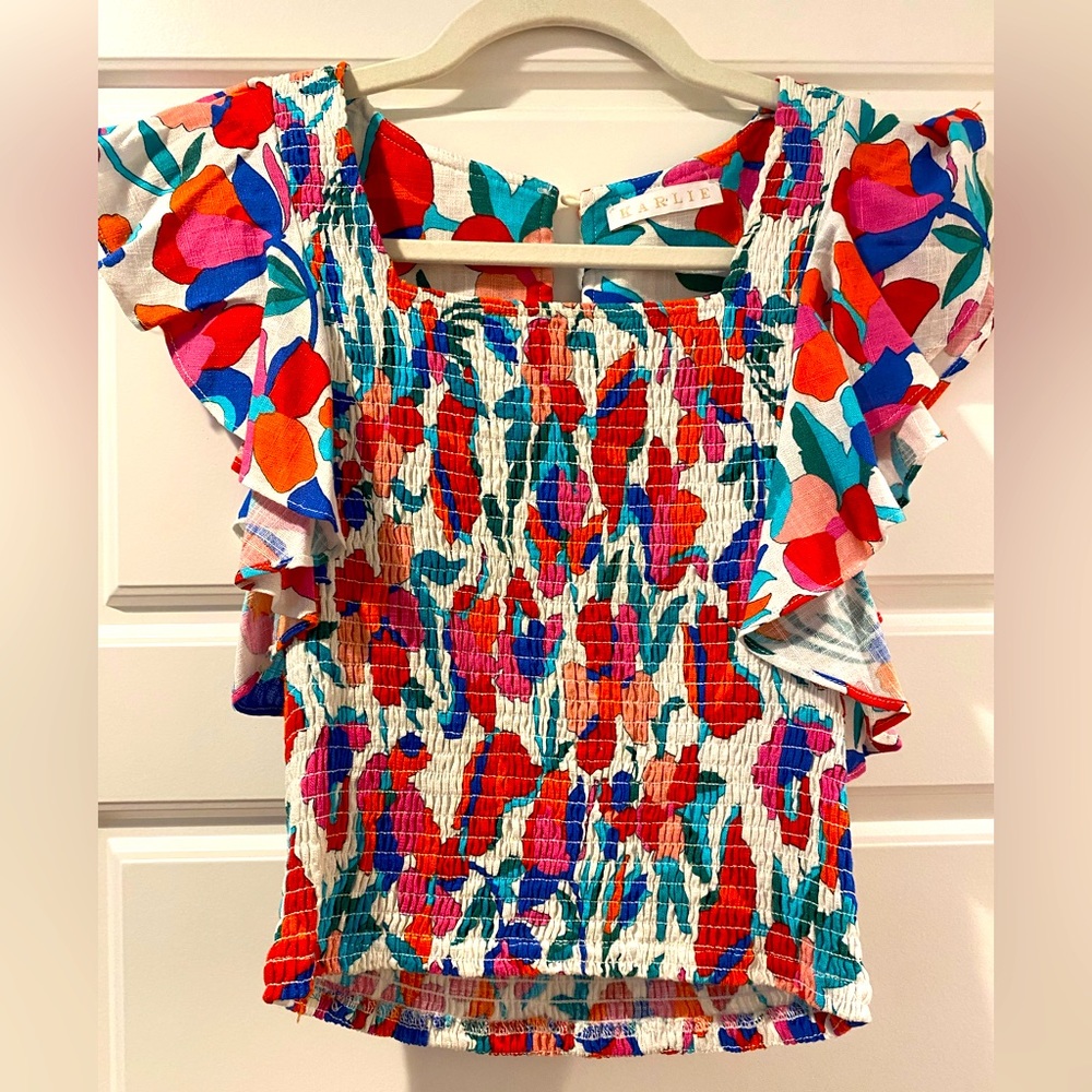 KARLIE Flutter Sleeve Ruched Top NWOT